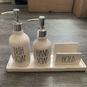 🇺🇸 Rae Dunn DISH SOAP set!